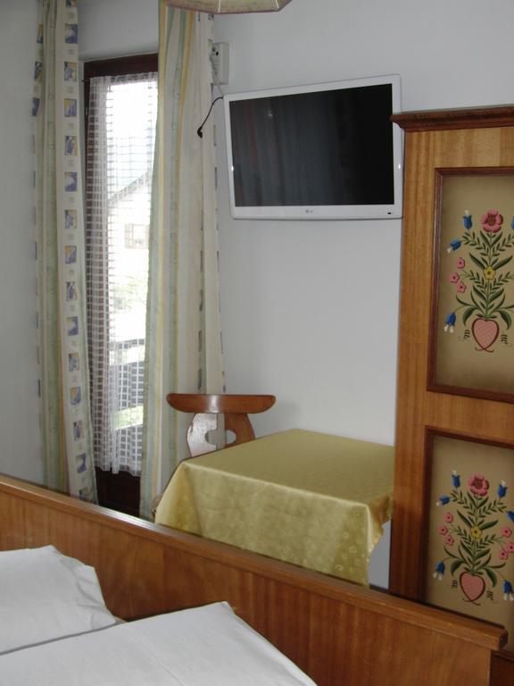 Gaestehaus Loithaler Fügen Kamer foto