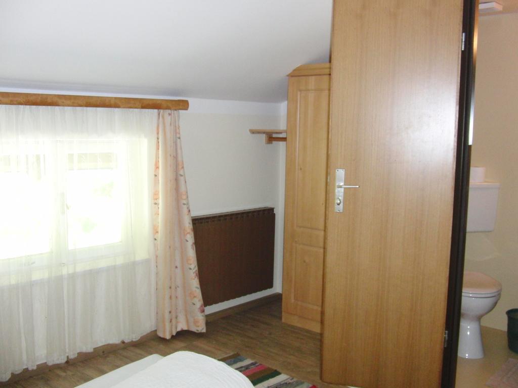 Gaestehaus Loithaler Fügen Kamer foto